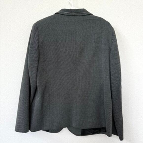 Conrad C Woman Blazer Gray Stretch Career Jacket Size 14 Made in Canada - Picture 5 of 6